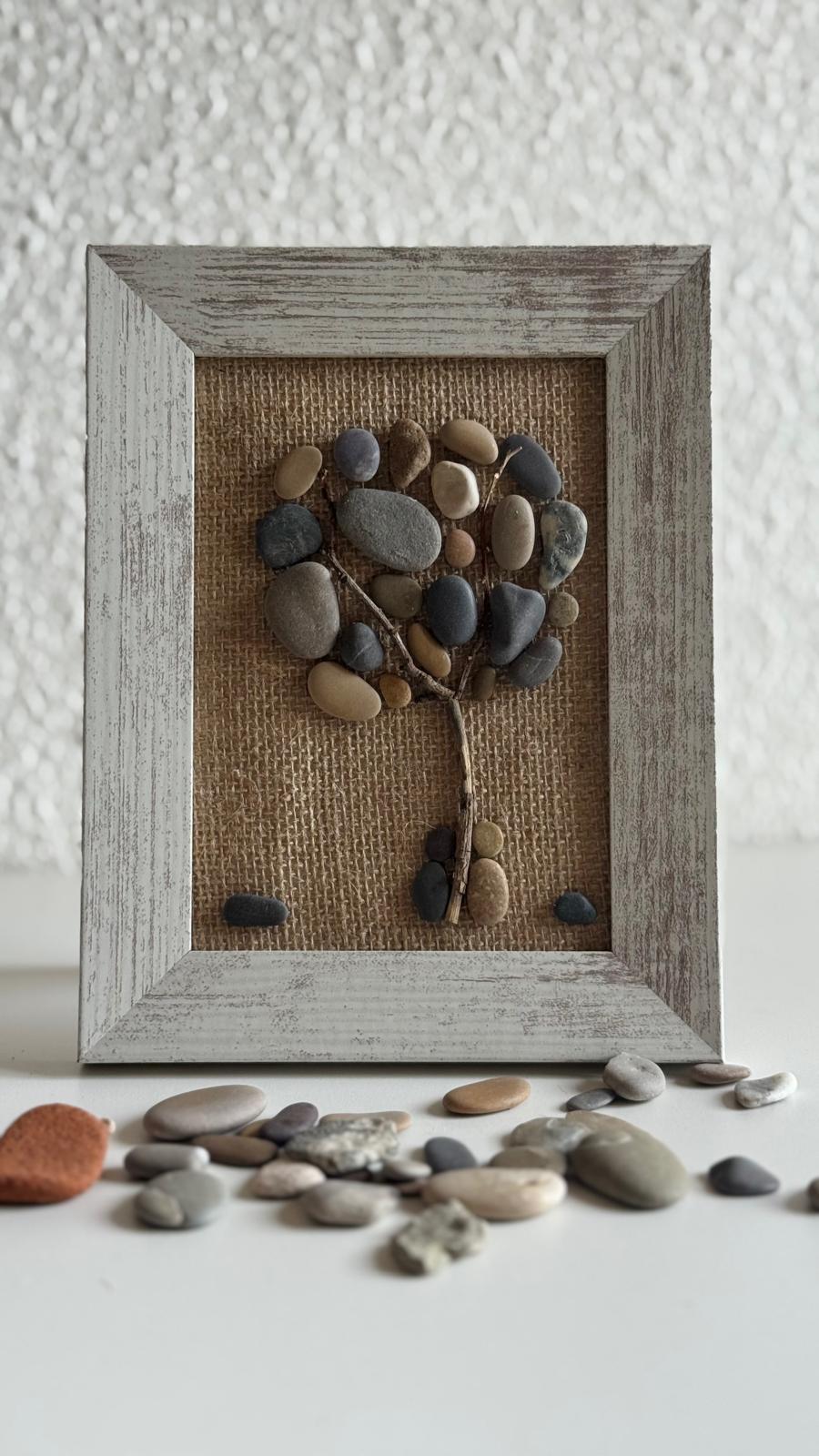 Cuadro decorativo con conchas de mar y elementos naturales - Arte artesanal en Alicante